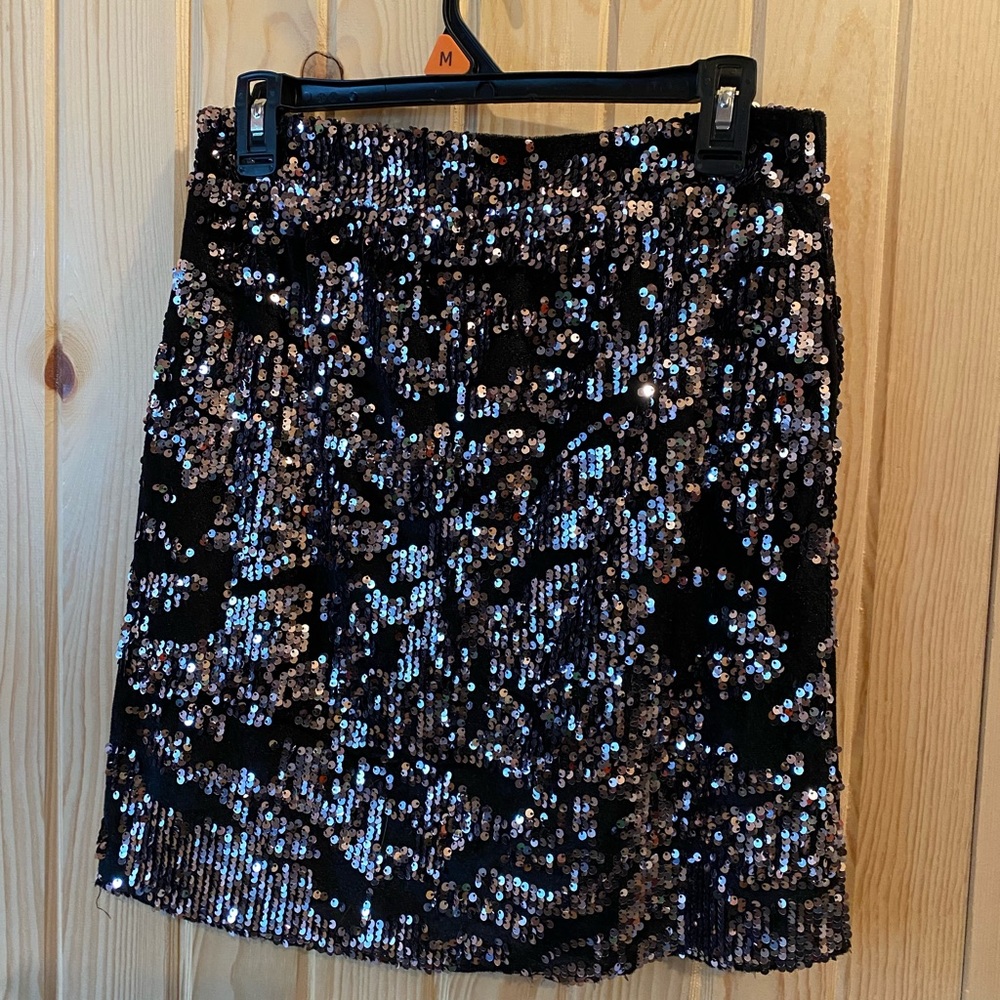 NWT - ELLISON/Primp black sequin skirt, size medium